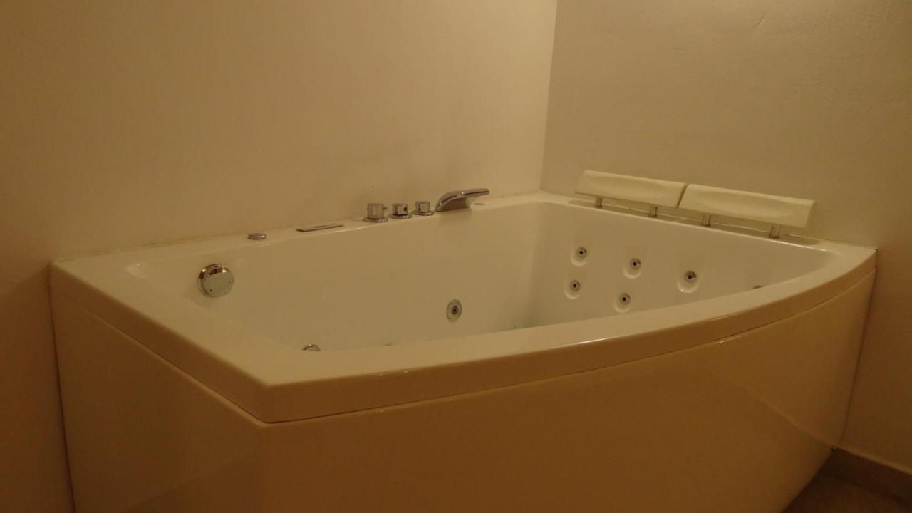 Cozy Rooms - Banera Hidromasaje Valencia Eksteriør billede